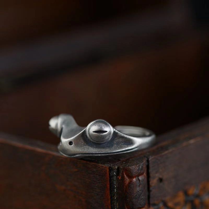 Retro Distressed Frog Ring For - Men Accessories Drawing 评论和价格
